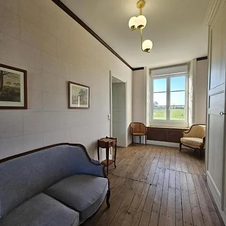 Domaine De La Briouse Nocleg ze śniadaniem 3*