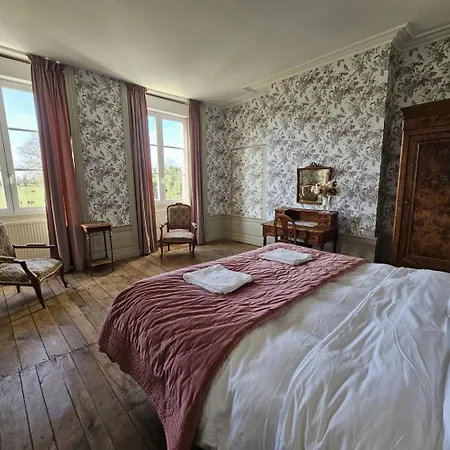 Domaine De La Briouse Nocleg ze śniadaniem 3*